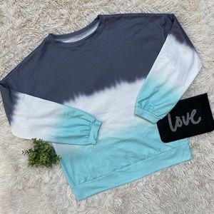 🎉HP🎉 Boutique Dip Dye LS Top 💗 Gray White Aqua